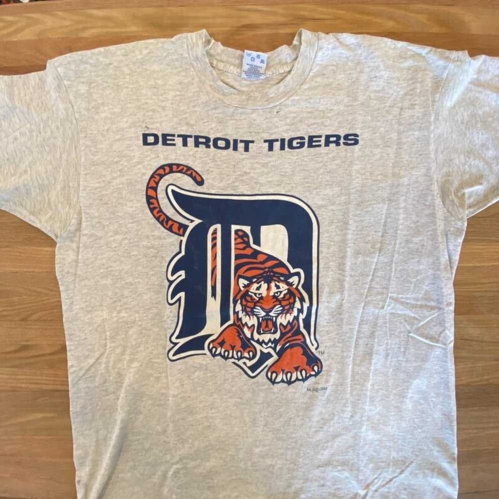 1994 Detroit Tigers Shirt ash grey shirt retro tee vintage